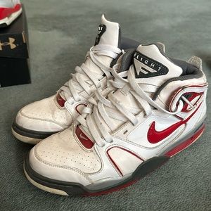 Nike flight mens basketball shoes size 9.5 white red